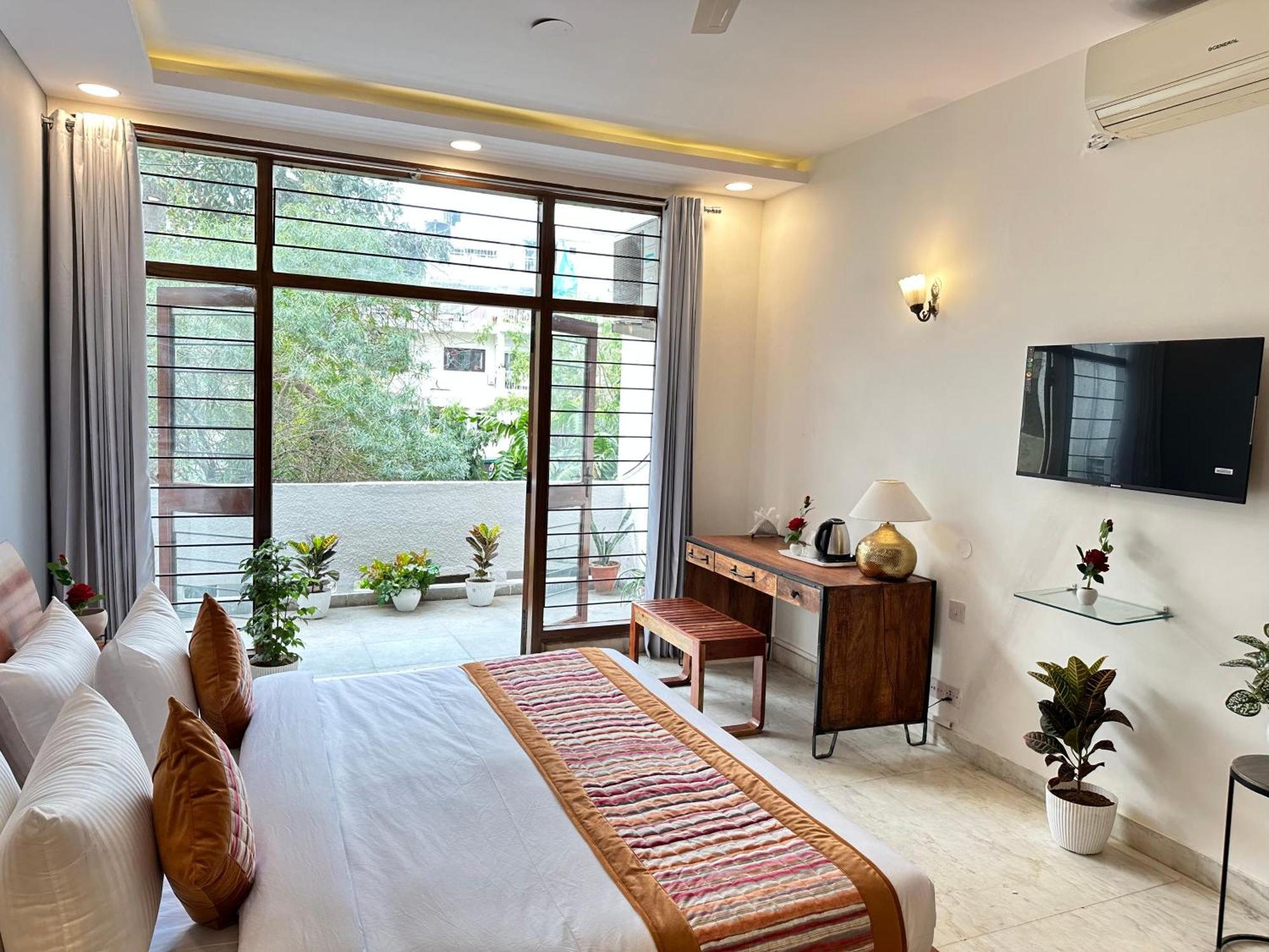 Grove Residency Hauz Khas New Delhi Couple Friendly Hotel Exterior photo