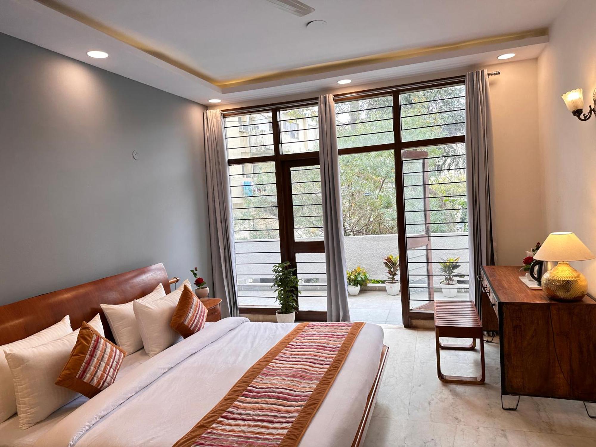 Grove Residency Hauz Khas New Delhi Couple Friendly Hotel Exterior photo