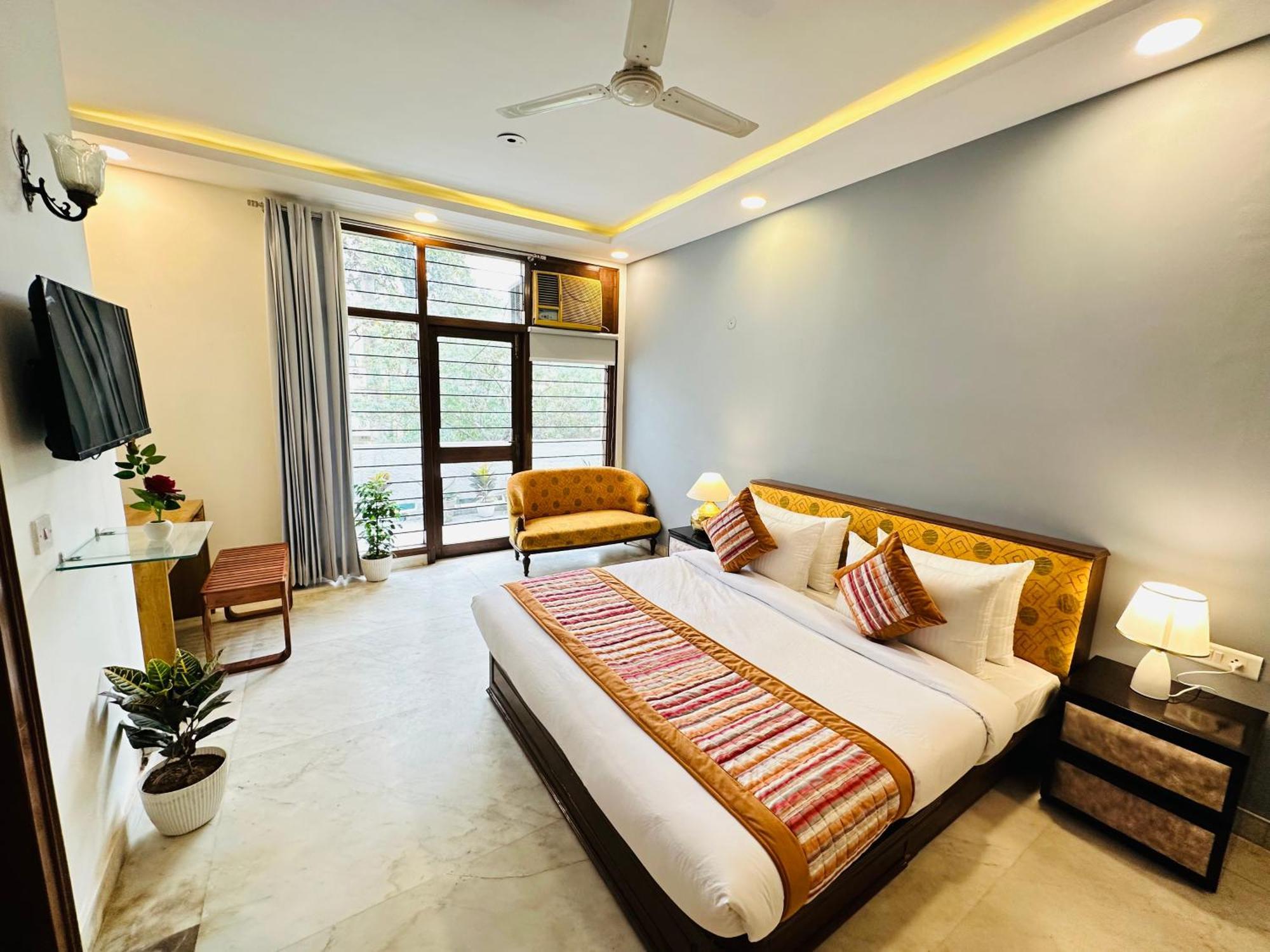 Grove Residency Hauz Khas New Delhi Couple Friendly Hotel Exterior photo