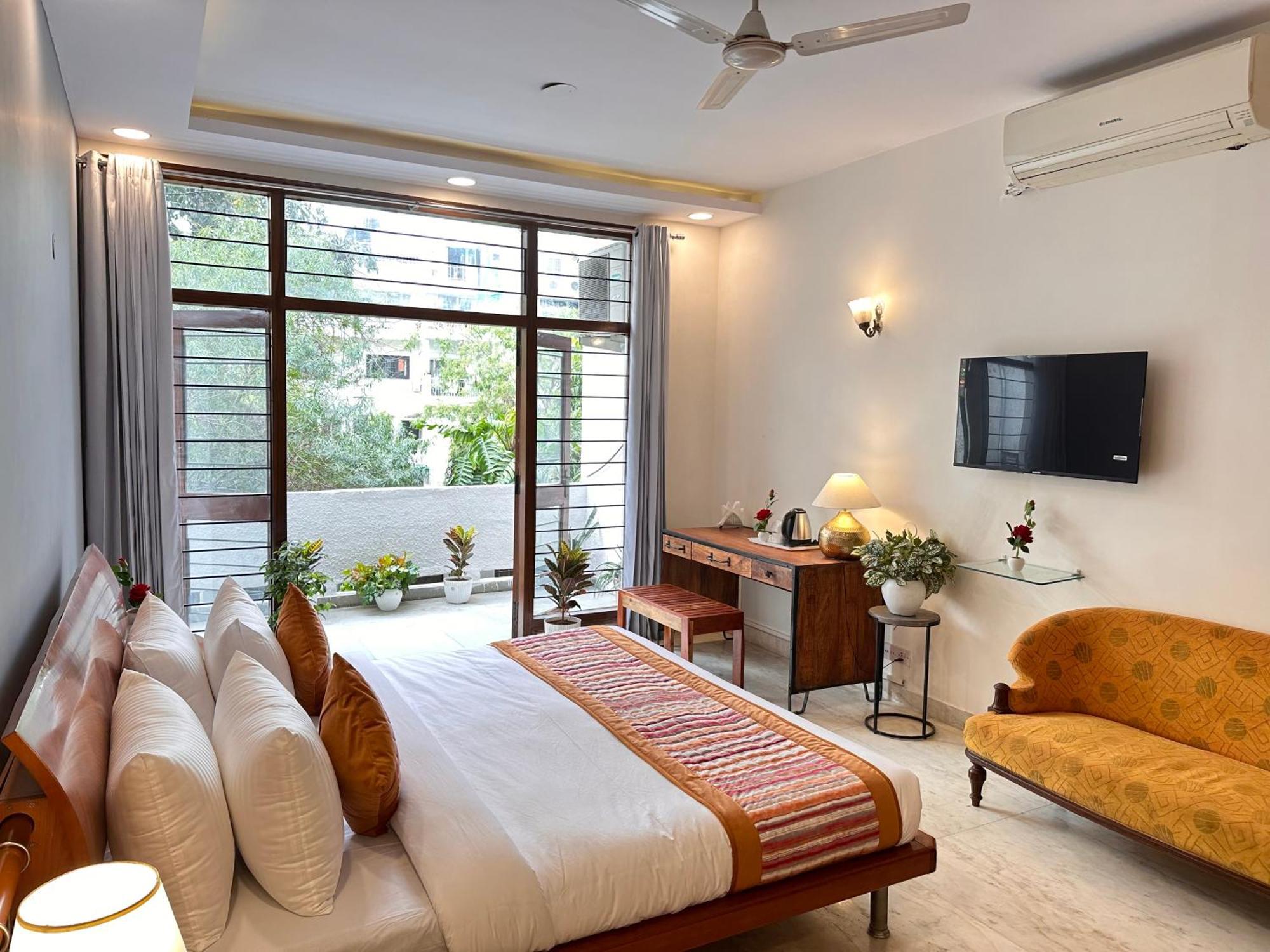 Grove Residency Hauz Khas New Delhi Couple Friendly Hotel Exterior photo